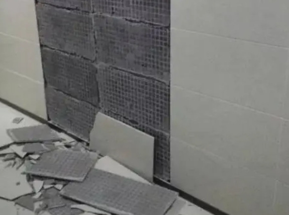 长武瓷砖空鼓维修公司分享下长武墙砖松动维修的知识